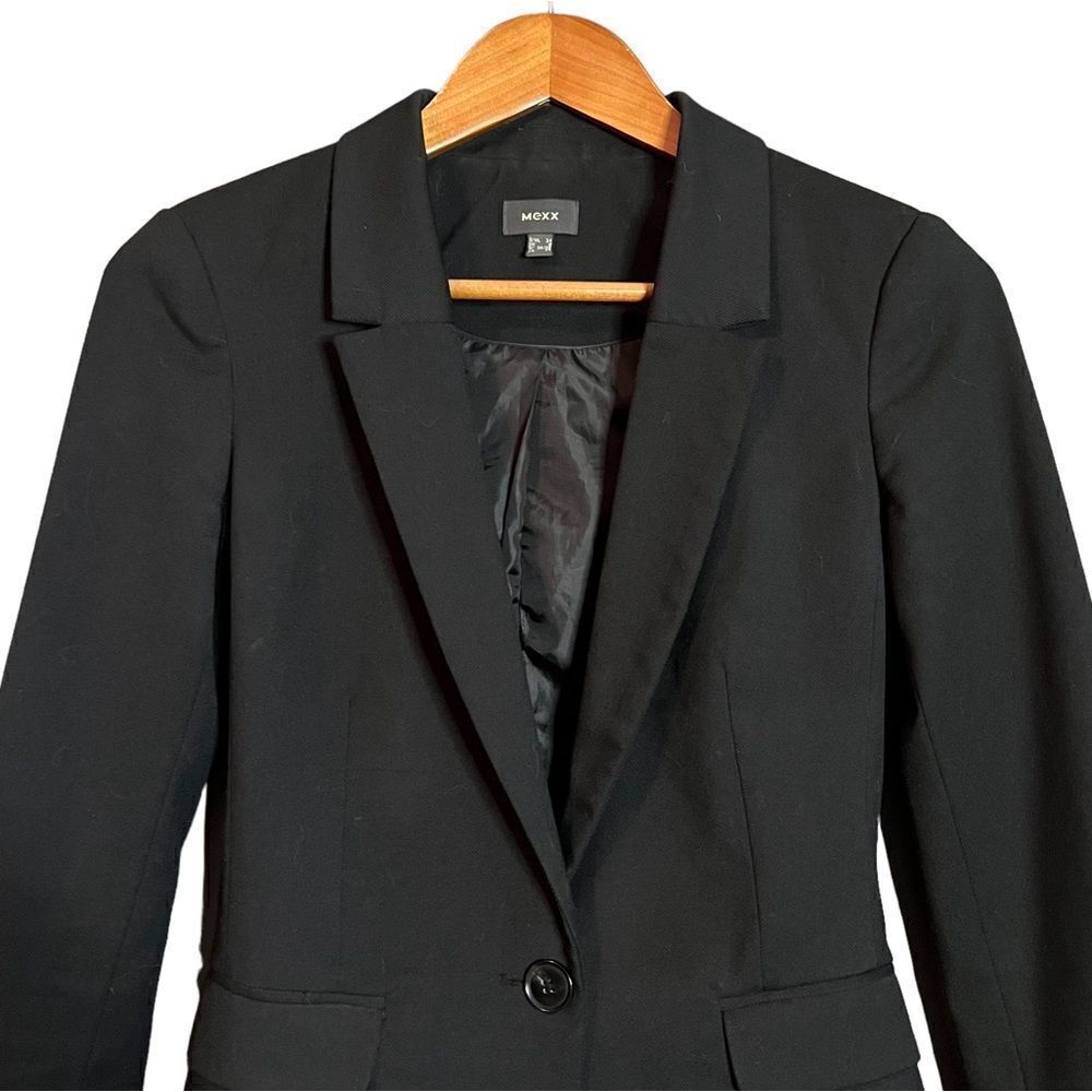 Mexx black single button blazer. - Picture 2 of 9